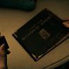 Skummelt interiør i et forlatt hus i Resident Evil 9