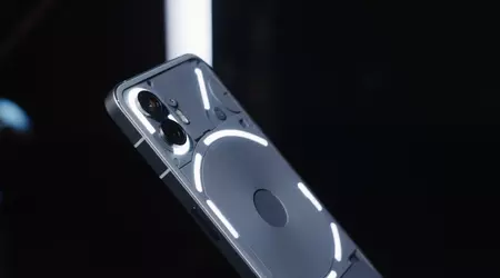 Uten å vente på presentasjon: MKBHD viser Nothing Phone (2) på video