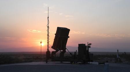 USA har utplassert to batterier av det mobile luftvernsystemet Iron Dome med kort rekkevidde i Stillehavet.