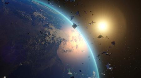 Slik brenner en SpaceX-rakett: en innbygger i Minnesota viste spektakulære opptak av romrester som kommer inn i jordens atmosfære