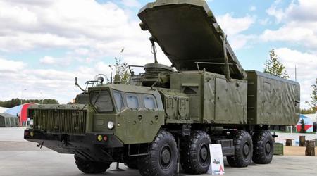 HIMARS ødela kommando- og kontrollsenteret til et russisk S-300 / S-400 bakke-til-luft-missilsystem, som sørget for et ballistisk missilforsvar
