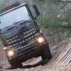 Mercedes-Benz Arocs lastebil i kamuflasje.