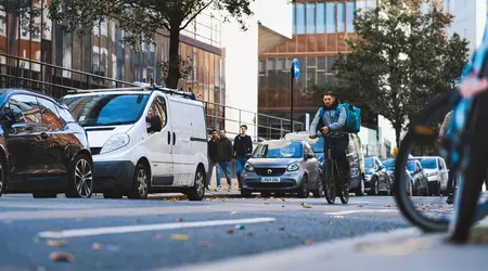 Storbritannias transportdepartement: Selvkjørende biler vil være på veiene innen 2026