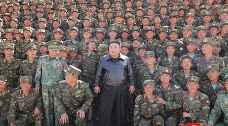 Nord-Korea vil sende 100 000 soldater for å hjelpe Russland i krigen mot Ukraina - Bloomberg