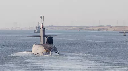 En amerikansk atomdrevet ubåt av Ohio-klassen med 154 Tomahawk kryssermissiler med en rekkevidde på opptil 2500 kilometer har ankommet Midtøsten.