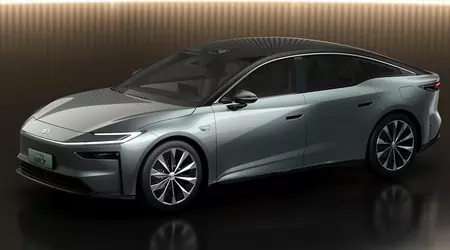 Toyotas bZ7 elektriske sedan vil prøve å poach kjøpere fra Tesla
