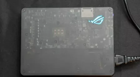 Asus avslører verdens første eksterne GeForce 5090 med Thunderbolt 5