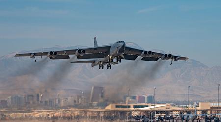USA har utplassert fire B-52H Stratofortress atombombefly til Storbritannia