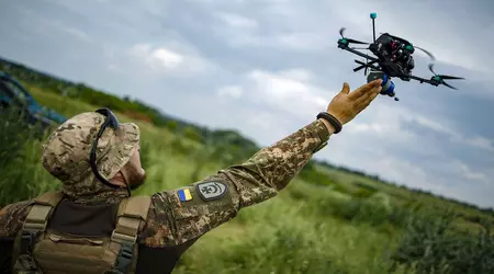 Ukrainas væpnede styrker tar i bruk FPV-droner som kan nå hastigheter på 150 km/t 