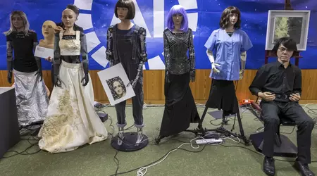 AI-roboter taler på FNs pressekonferanse og sier at de ikke har noen planer om å stjele jobber eller gjøre opprør mot mennesker.