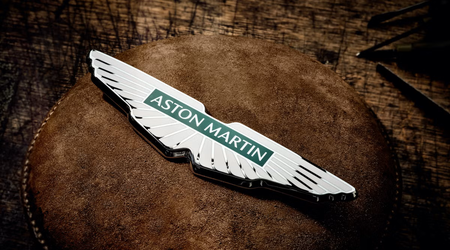 Aston Martin vil lansere en smarttelefon med en av Android-enhetsprodusentene, sier en innsider