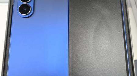 Samsung Galaxy Z Fold 7 vises i live bilder for første gang: tynnere, lettere og i en ny Blue Shadow-farge