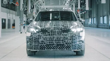 BMW har startet pilotproduksjon av Neue Klasse elbiler ved et nytt anlegg i Ungarn