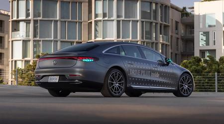Mercedes-Benz ligger foran konkurrentene: De første selvkjørende bilene på nivå 3 i USA