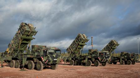 Tyskland overfører Patriot-missilforsvarssystemer og IRIS-T-luftvernsystemer til Ukraina i en pakke verdt 1,5 milliarder dollar.
