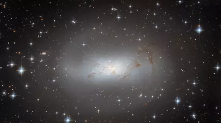 Hubble har fotografert den jordnære irregulære galaksen ESO 174-1. 