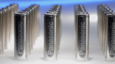 Panasonic har startet masseproduksjon av batterier for elektriske kjøretøy ved et nytt anlegg i Kansas