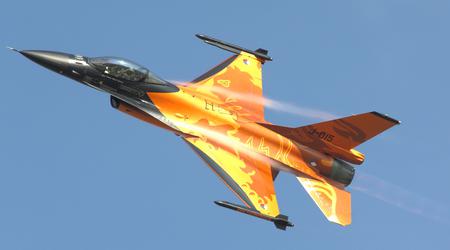 Nederland starter forberedelsene til overføring av 18 F-16 Fighting Falcon-kampfly til Ukraina