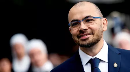 DeepMind-grunnleggeren har tatt til motmæle mot hastverket med å utvikle kunstig intelligens.