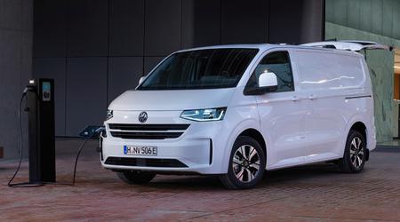Volkswagen har lagt til batteridrevne Shuttle og Kombi-versjoner til den nye Transporteren