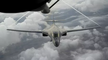 Strategiske bombefly av typen B-1B Lancer fløy tre oppdrag på åtte dager i Midtøsten.