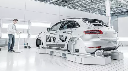 Audi og Porsche kan begynne å lage biler i USA på grunn av Trumps tarifftrusler - medieuttak