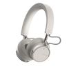 Perspektivbilde av de hvite Beyerdynamic Aventho 100 hodetelefonene