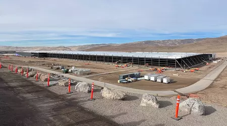 Hovedstålkonstruksjonen er ferdigstilt på Tesla Semi-fabrikken