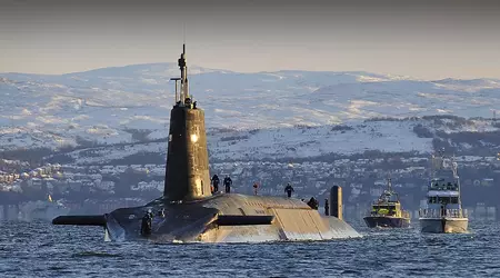 Flere russiske sensorer ble funnet i nærheten av de britiske ubåtene, og overvåket flåten