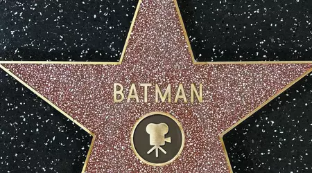 Batman får en stjerne på Hollywood Walk of Fame - den første superhelten som oppnår denne bragden