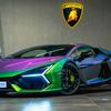 Lamborghini Revuelto med et snev av farge
