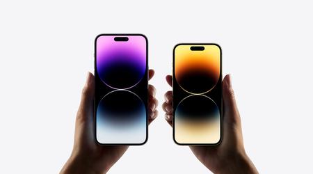 Apple fortsetter å dominere smarttelefonmarkedet i USA - Samsungs salg falt med 37 prosent i løpet av året, mens Google økte leveransene med 48 prosent.