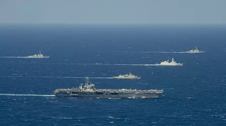 USA har konsentrert to hangarskipgrupper i Middelhavet for første gang på 20 år - Gerald R. Ford og Dwight D. Eisenhower ankom regionen etter angrepet på Israel.