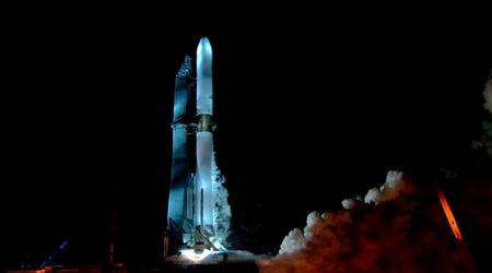 Blue Origin fullfører vellykket testing av New Glenn-raketten før første oppskyting (video)