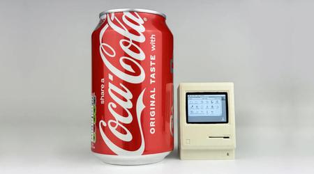 Ja, det er en to-tommers mini Macintosh, og den fungerer (noen ganger): en kul replika av Apples legendariske datamaskin er lagt ut for salg