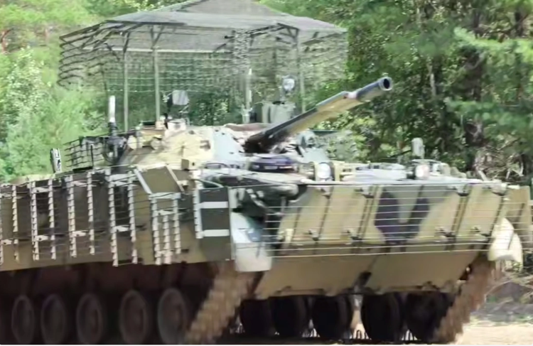Russland overleverer et nytt parti BMP-3 ...