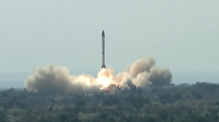Pakistan har testet det ballistiske missilet Ababeel med en rekkevidde på 2200 km, som kan bære opptil åtte stridshoder med en totalvekt på 1,5 tonn.