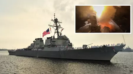 Arleigh Burke-klasse destroyeren USS Carney ødela 15 droner og fire kryssermissiler på ni timer i Rødehavet.