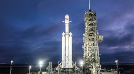 SpaceX mottok 155 millioner dollar for å skyte opp Boeings hemmelighetsfulle X-37B-drone ved hjelp av en Falcon Heavy-rakett.