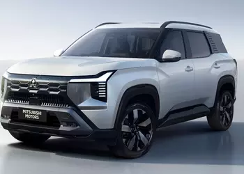 Mitsubishi har avduket en ny tre-raders ...