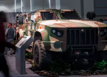 Russerne ble ikke utelatt: Amerikanske JLTV-panservogner ...