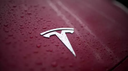 Tesla på sidelinjen: overskuddet stuper 71 prosent, Musk lover å 'komme tilbake til arbeidet'