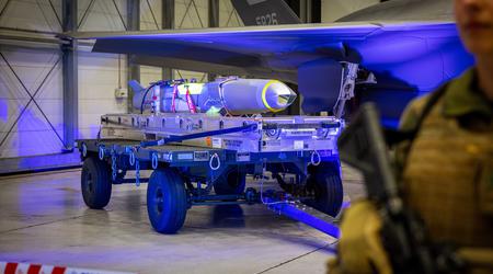 Norge mottar det første Joint Strike Missile-missilet til F-35