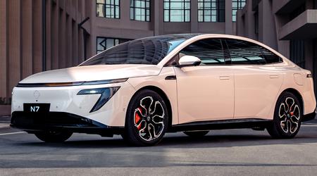 Nissan har mottatt 17 000 bestillinger på N7 sedanen på en måned og er nå klar til å selge den globalt