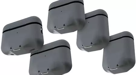 Dette hodetelefonetuiet legger til en USB-C-port til de gamle AirPods med Lightning