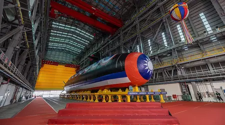 Taiwan har sjøsatt sin første ubåt, den 1,54 milliarder dollar dyre Hai Kun, som skal motta amerikanske Mk 48-torpedoer og Harpoon sjømålsmissiler.