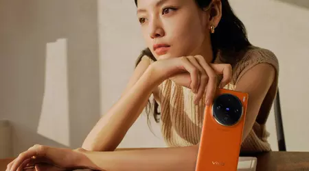 Verdens kraftigste Dimensity 9300-brikke begynner å trave 2 minutter etter at testen starter, og ytelsen halveres.