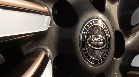 JLR vil begynne å montere Pirelli-dekk laget av fornybare materialer på bilene sine