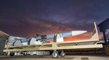 Litauen ønsker å kjøpe 36 mellomdistanseraketter av typen AIM-120C-8 AMRAAM til en verdi av 100 millioner dollar til luftvernsystemet NASAMS.