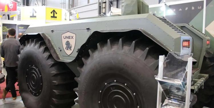 Den tsjekkisk-ukrainske amfibiedronen UNEX UGV - ...